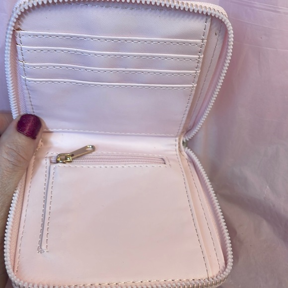 Christian Siriano Floral 🌸Crossbody/Handbag W/Matching Wallet.NWT🔺FIRM🔺 - Picture 13 of 13